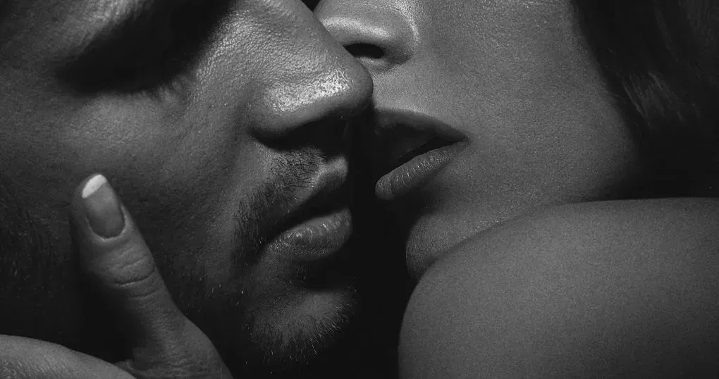 Best Screen Kisses (According to Me!) — article image
